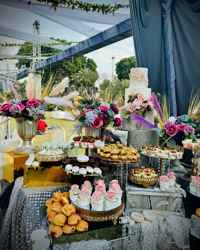 Saffron Kheer & Shahi Tukray Buffet